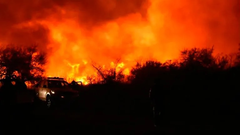 se-agravan-los-incendios-en-cordoba-y-hay-una-alerta-por-riesgo-extremo-hasta-el-miercoles