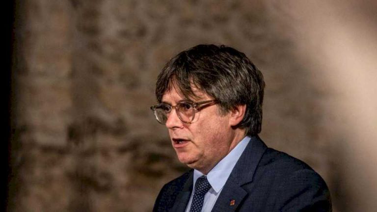 puigdemont-vuelve-a-reclamar-una-escolta-de-los-mossos-por-el-aumento-del-riesgo