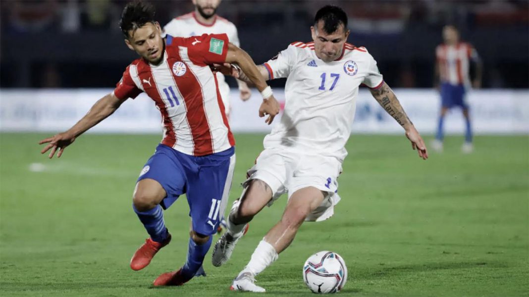 chile-recibe-a-paraguay,-en-un-duelo-de-entrenadores-argentinos