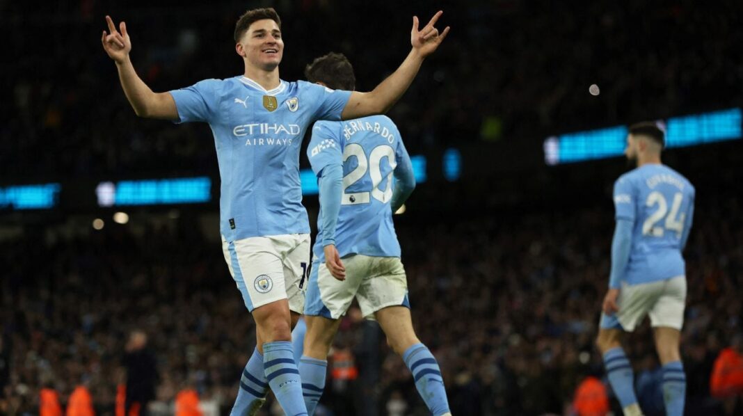 julian-alvarez,-imparable:-cerro-el-ano-con-otro-gol-en-el-triunfo-del-manchester-city