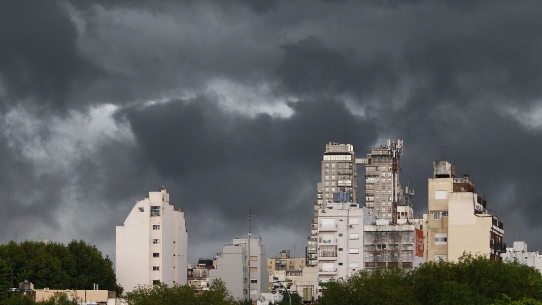 la-provincia-de-buenos-aires-y-rio-negro-bajo-alerta-naranja-por-tormentas