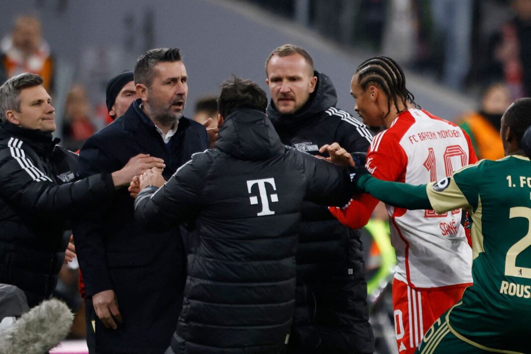 la-insolita-reaccion-del-dt-de-union-berlin,-que-se-peleo-con-leroy-sane-y-fue-expulsado