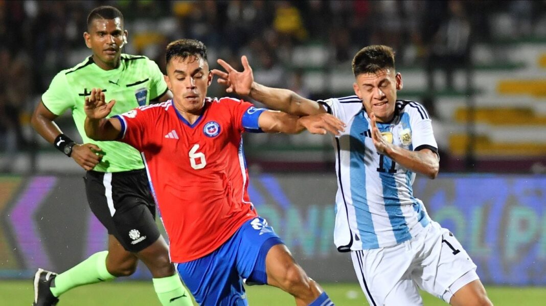 el-diablito-echeverri-conto-el-temor-que-sintio-en-medio-del-partido-de-la-seleccion-argentina-ante-chile