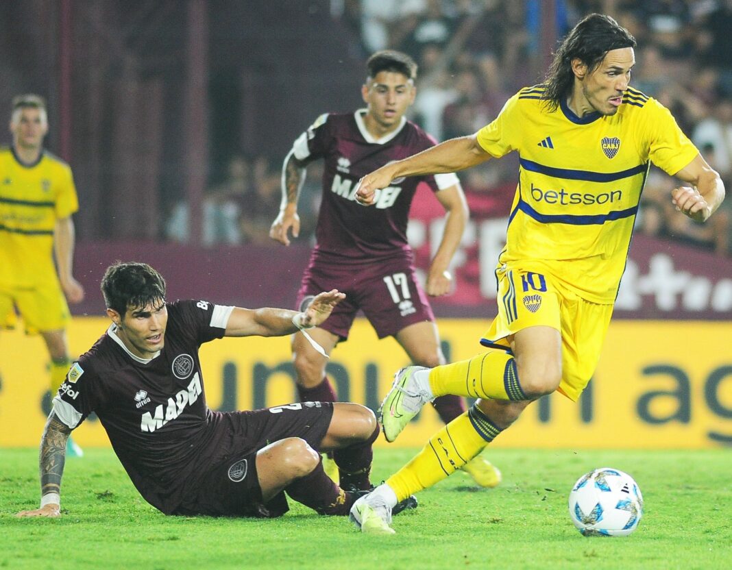 el-arquero-de-lanus-conto-que-fue-lo-que-le-dijo-a-edinson-cavani-luego-de-que-errara-un-gol-imposible