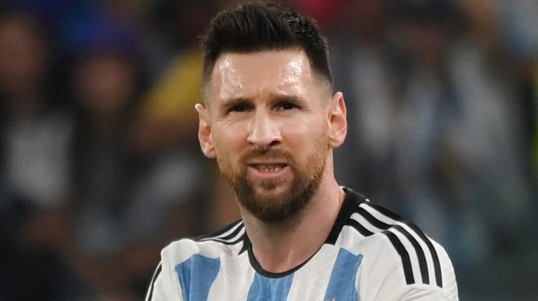 gira-por-eeuu:-scaloni-tuvo-que-convocar-a-un-futbolista-de-urgencia-por-la-baja-de-messi