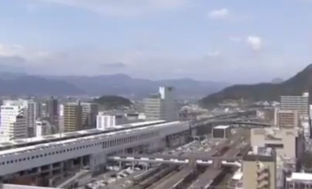 un-fuerte-terremoto-de-magnitud-6-sacudio-a-japon,-tras-el-poderoso-sismo-que-causo-victimas-fatales-en-taiwan