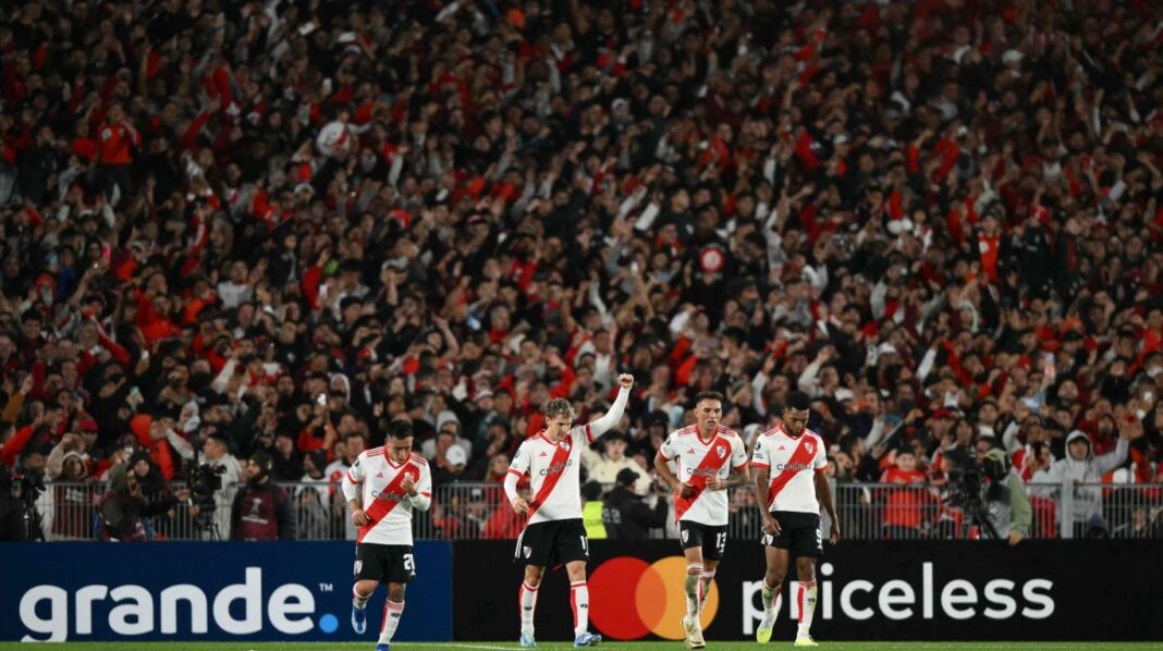 river,-a-un-paso-del-mundial-de-clubes-2025:-como-quedo-en-el-ranking-fifa-y-en-que-puesto-dejo-a-boca