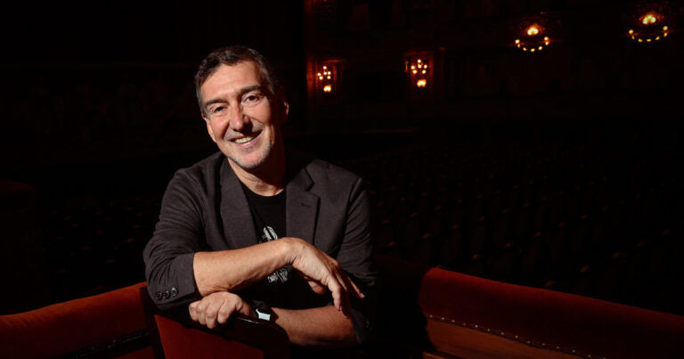Julio Bocca: «Quiero devolver algo de los mucho que me dio el Teatro Colón»