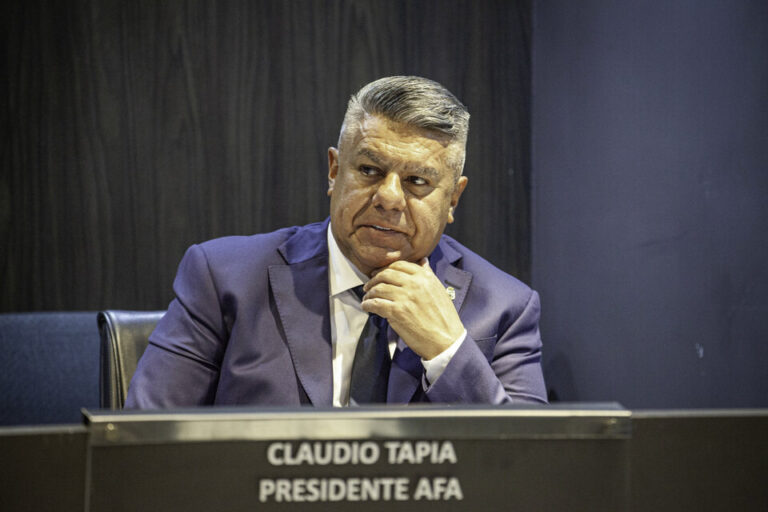 Claudio Tapia seguirá al frente de AFA avalado por la Justicia