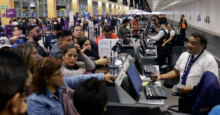 Cancelan vuelos en el aeropuerto Jorge Chávez: pasajeros fueron bajados de los aviones apunto de despegar