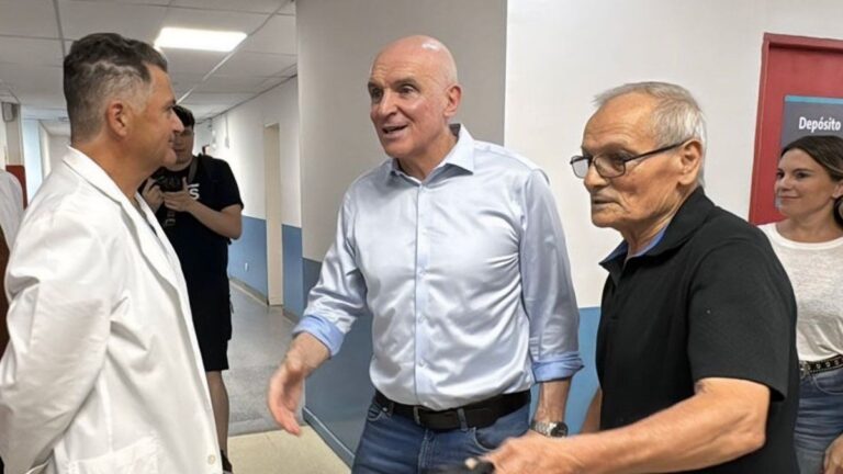 José Luis Espert donó 30 pañales a un hospital bonaerense: la irónica respuesta de la Provincia