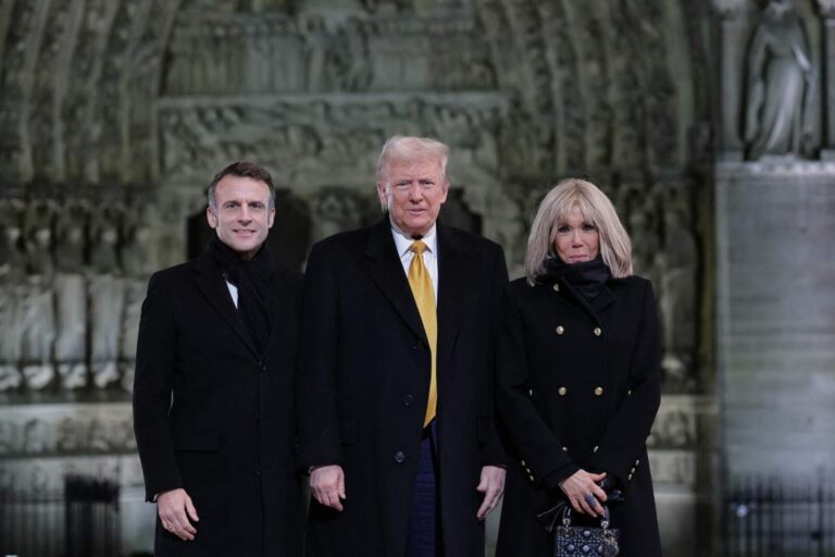 Trump asistió a la reapertura de la Catedral de Notre Dame 5 años después del incendio