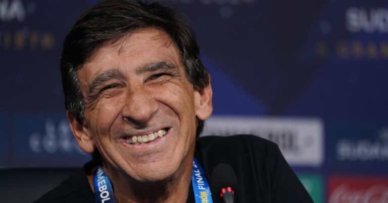 A quién quiere ver campeón Gustavo Costas: «Me gustaría…»
