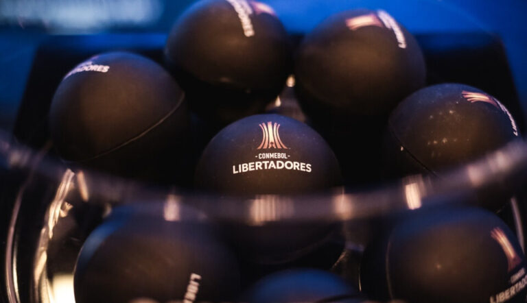 Bombos para el sorteo en el que Boca va a conocer a su rival en el repechaje de Copa Libertadores