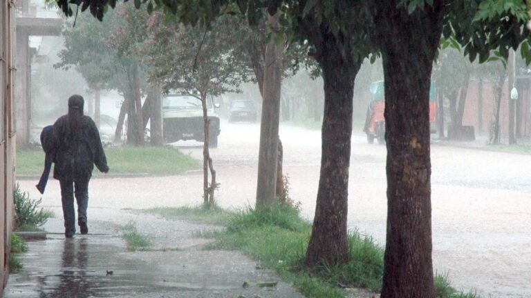 Cambió el pronóstico y se adelantan las lluvias en Buenos Aires: a qué hora se larga este jueves