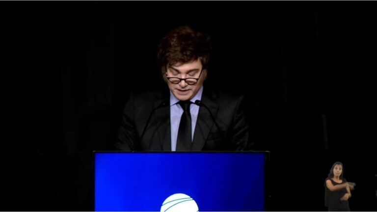 Javier Milei espera cerrar el acuerdo con el FMI en el primer cuatrimestre de 2025 para «salir definitivamente del cepo»