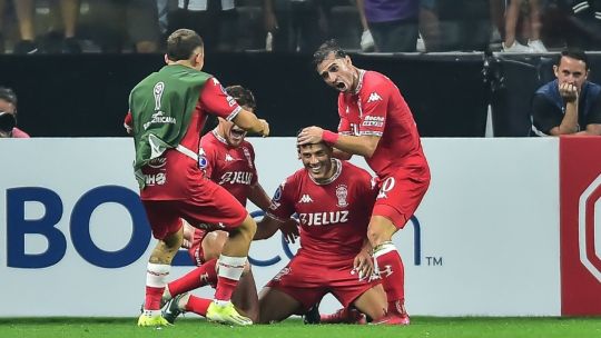 Huracán da el golpe: victoria 2-1 sobre Corinthians en la Copa Sudamericana