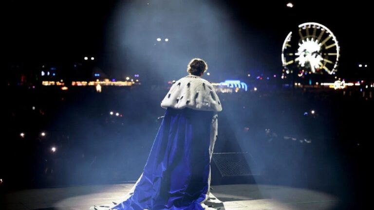 El emotivo tributo que Benson Boone le hizo a Queen en Coachella 2025