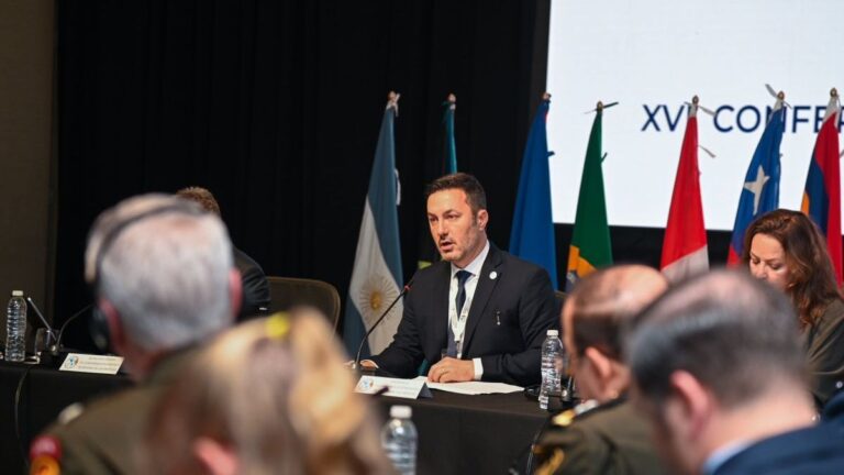 El PJ apuntó a la gestión de Luis Petri: «Un desgobierno de la Defensa Nacional»