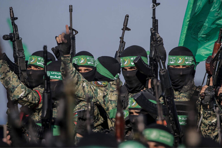 Terroristas de Hamás dispararon contra civiles palestinos en centro de ayuda en Gaza