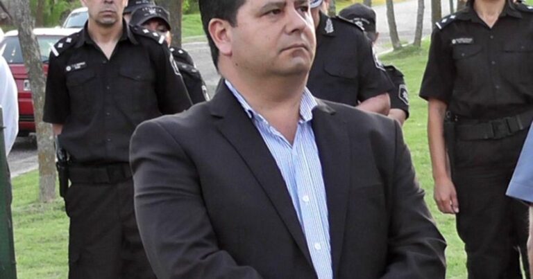 Santa Fe: salió de la cárcel bajo fianza el miércoles y el domingo ganó las elecciones
