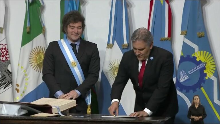 Llaryora: las palabras y las cosas