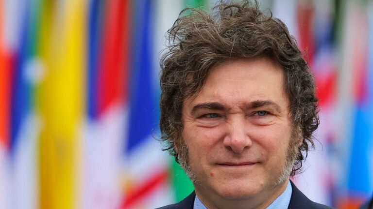 Javier Milei y Luis Caputo endurecen su discurso contra el PJ