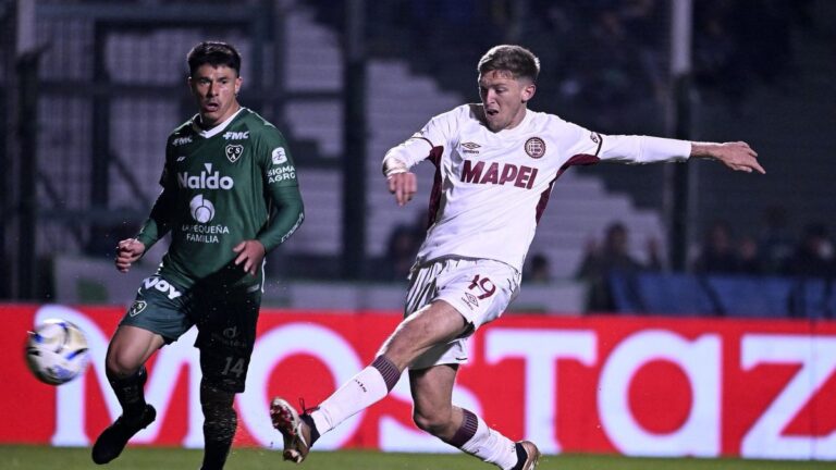 Histórico: por primera vez en la Argentina, explicaron el fallo del VAR en vivo
