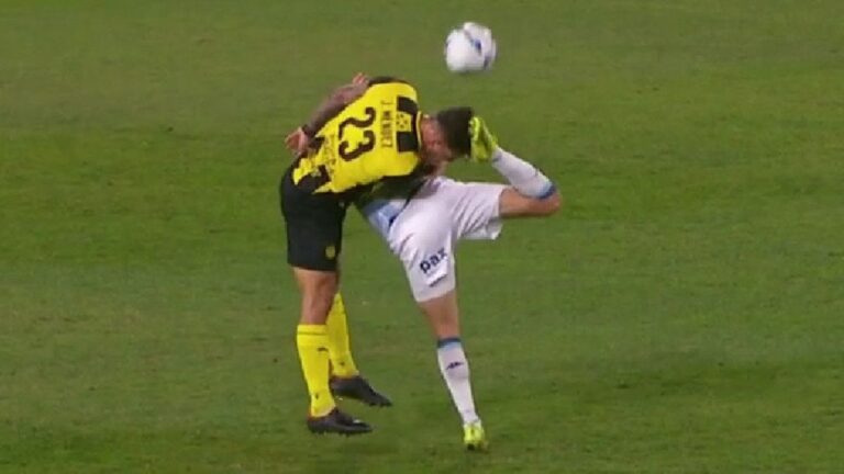 Polémica en la Copa Libertadores: la expulsión a Maravilla Martínez que anuló el VAR