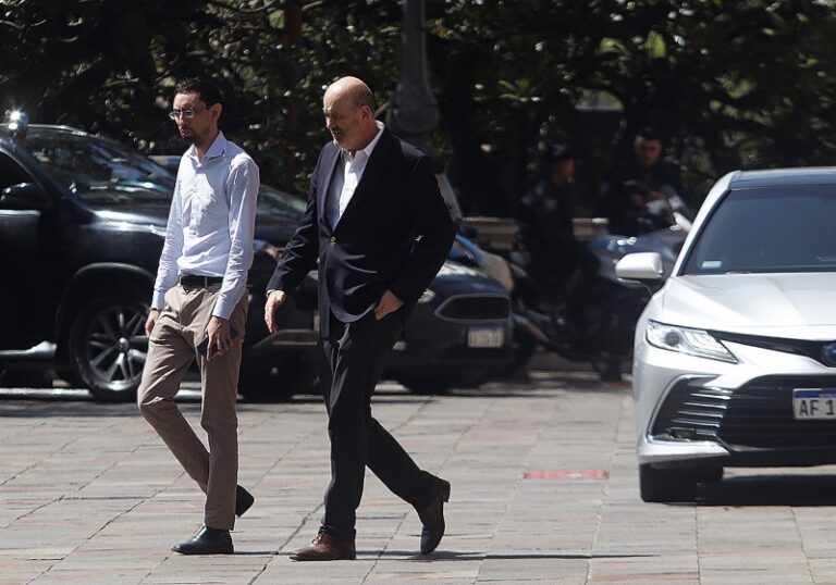 Cumbre de Sturzenegger y Lugones en medio de la pelea interna por la crisis del fentanilo