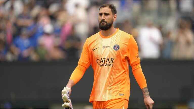 Explotó la interna en PSG: Donnarumma se irá del club y apuntó contra el DT en la redes