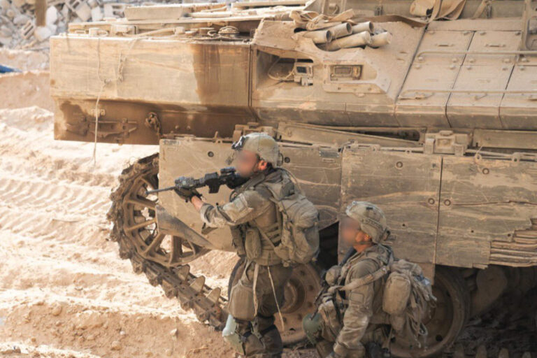 Israel comienza la ofensiva en Gaza, mientras se discute la liberación de rehenes