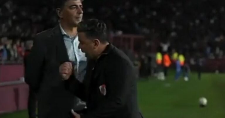 Video: la queja de Gallardo con Juanfer antes del empate de Lanús