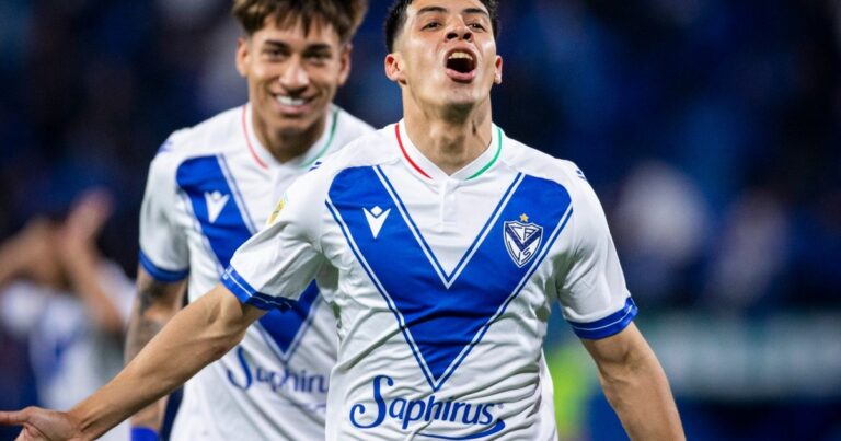 Vélez se permite soñar de la mano de Guillermo: goleó con autoridad a Lanús, clavó dos golazos y pasó a River en la tabla del Torneo Clausura