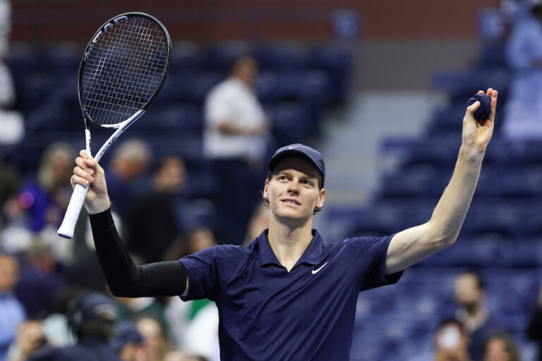 Sinner avanzó sin despeinarse a la semifinal del US Open