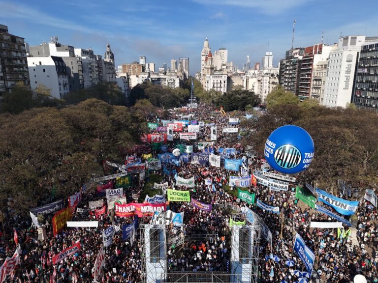 En las calles derrotamos los vetos de Milei: que caiga todo el ajuste ahora