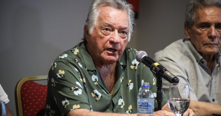 Reapareció Luis Barrionuevo y lanzó una amenaza contra Javier Milei: «Si salimos a la calle, cuánto dura el Gobierno?»