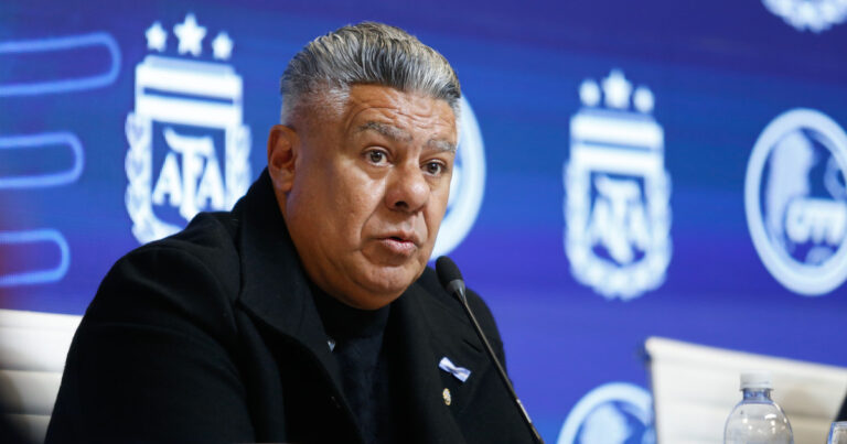 Los clubes del ascenso salieron a respaldar en las redes sociales a Claudio  Chiqui Tapia: apoyo genuino u otro acto intimidatorio de la AFA?