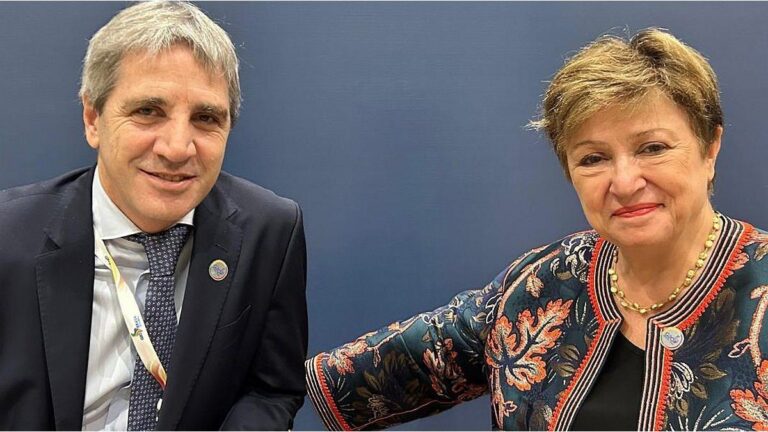 La city saca cuentas sobre las reservas: los tres escenarios para el plan de compra de dólares del BCRA en 2026