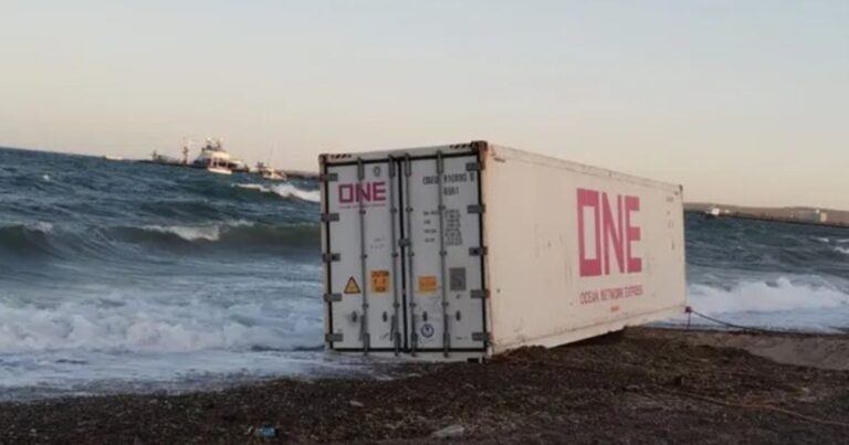 Final del misterio para el contenedor que apareció flotando en Puerto Madryn