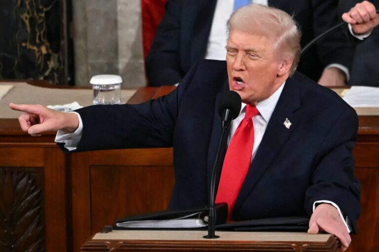 Washington insta a los estadounidenses a salir ahora de gran parte de Oriente Medio