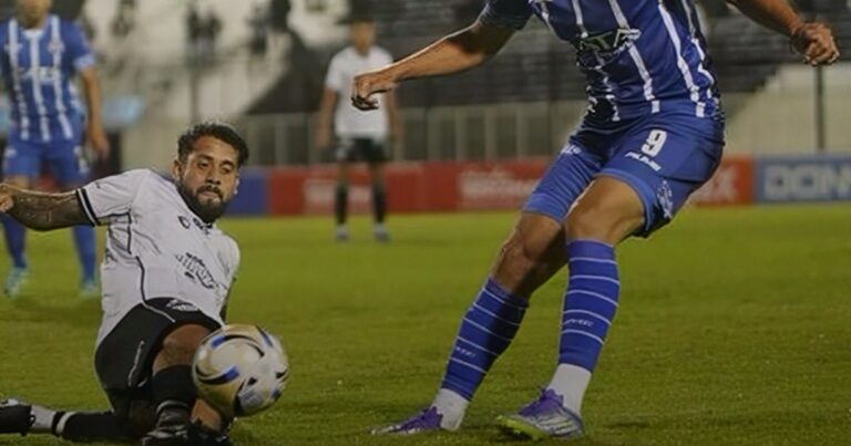 Godoy Cruz erró un penal y empató con For Ever