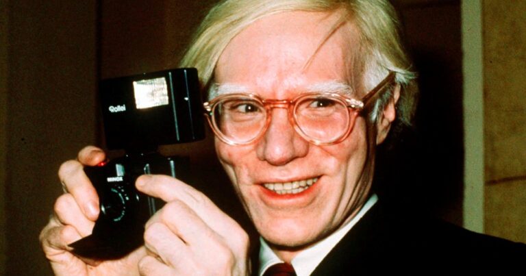 Warhol y su profecía sobre la fama efímera en la era digital