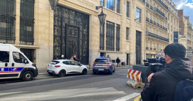 Francia frustra atentado con bomba en París