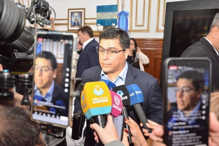 Vidal pide a la Corte Suprema que intervenga en crisis judicial de Santa Cruz
