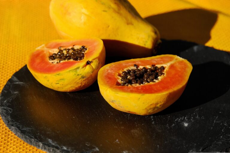 Papaya: beneficios y propiedades de la fruta tropical