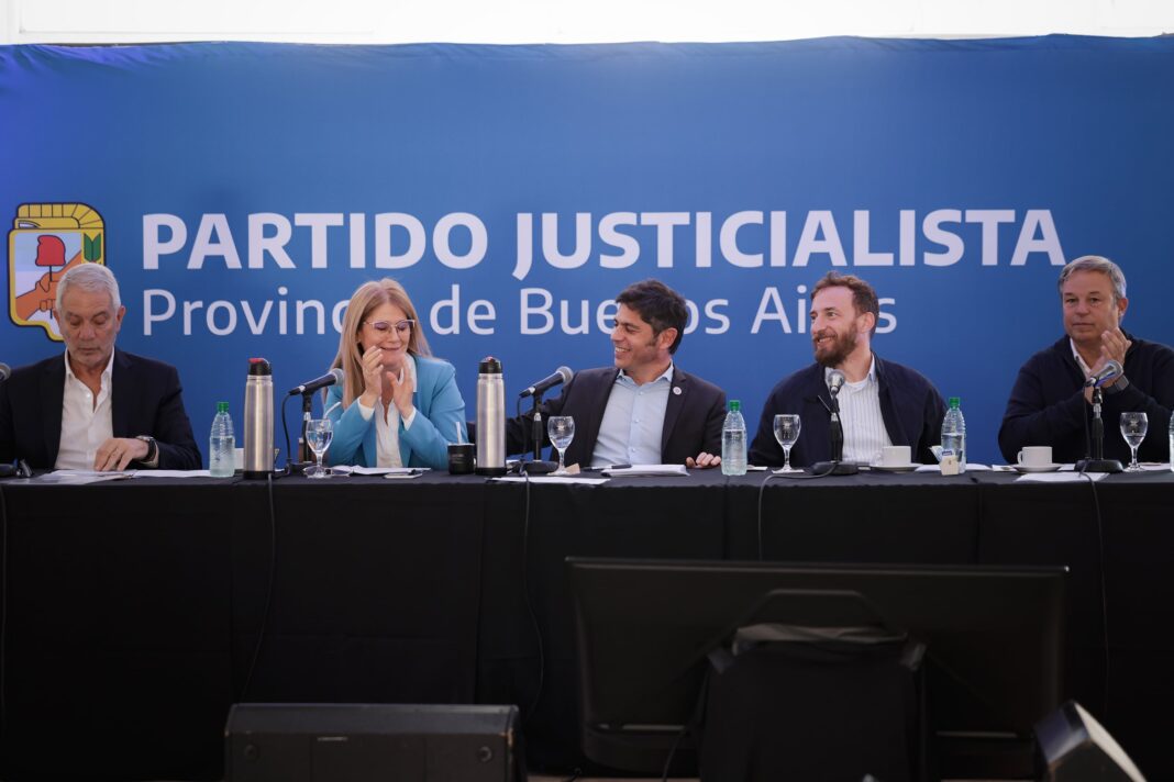 Axel Kicillof durante su asunción en el PJ bonaerense