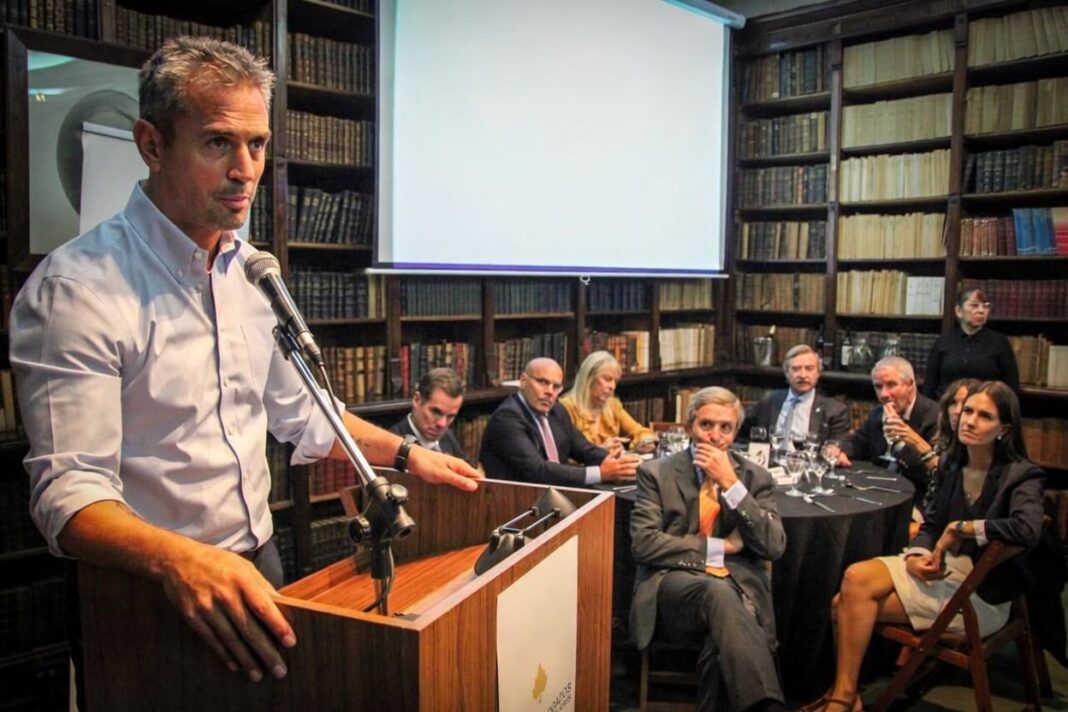 Martín Menem, presidente de la Cámara de Diputados, durante una exposición.