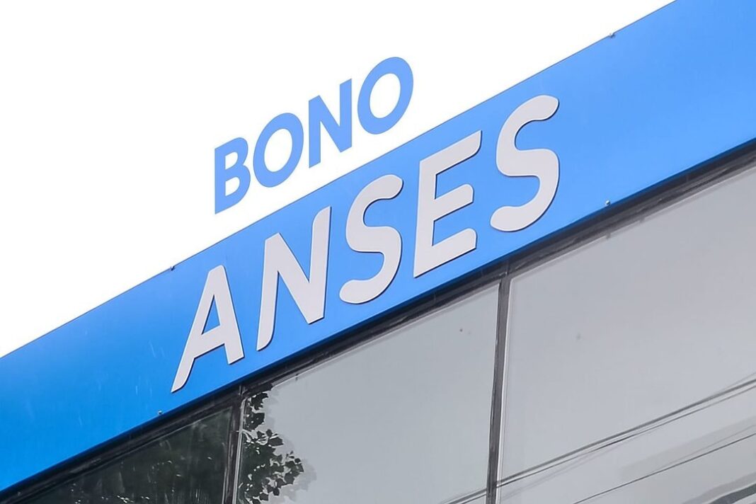 Cartel de ANSES con calendario de pagos de junio de 2026