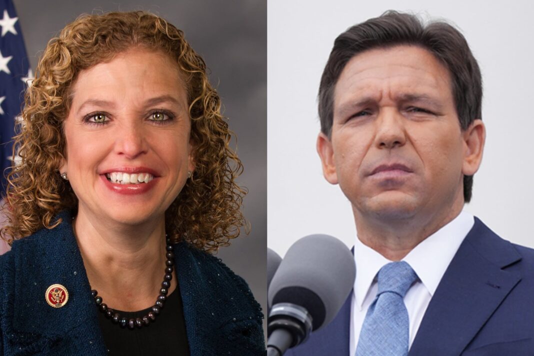 Debbie Wasserman Schultz en un evento de campaña